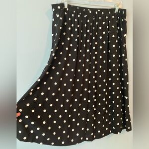 Old Navy Black and White Polka Dot A-Line Skirt